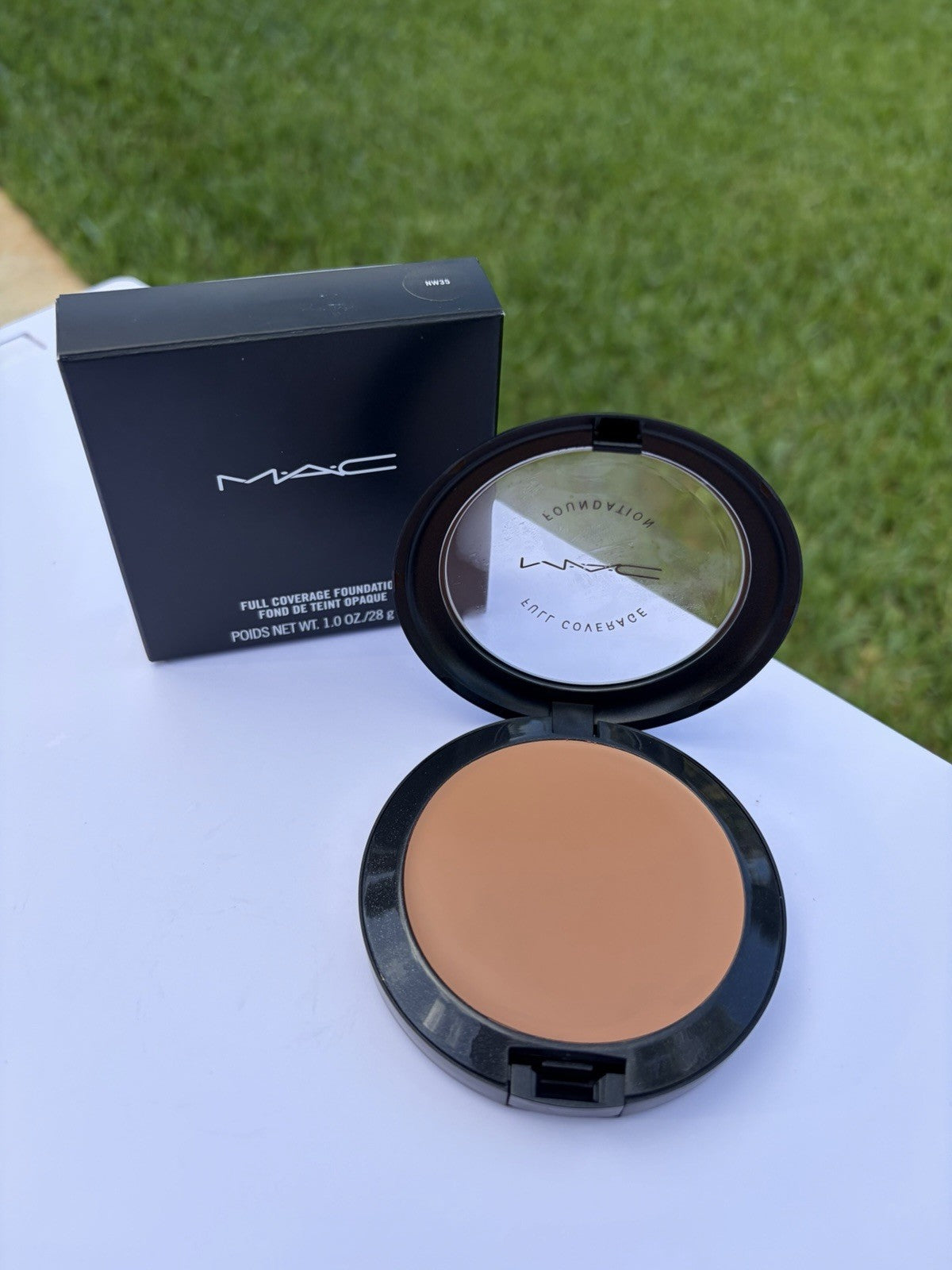 MAC Full Coverage Foundation Creamy Compact NW35 – 1oz, New in Box