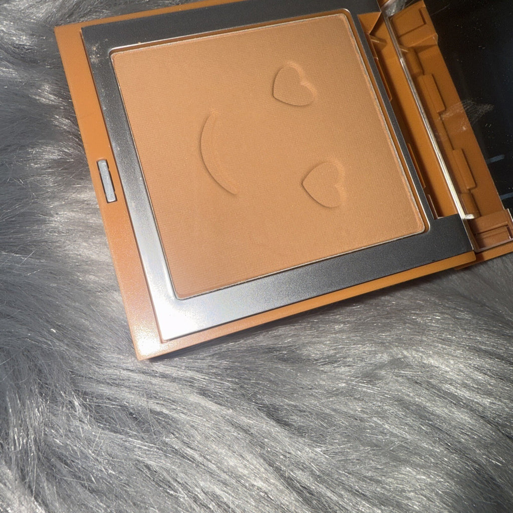 Hello Happy Velvet Powder Foundation Shade 9 | Full Size