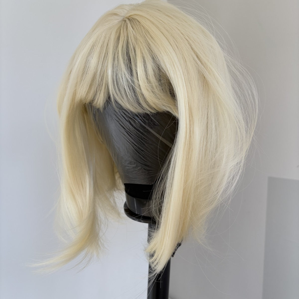 Blonde Synthetic Heat-Resistant Straight Wig with Bangs for Cosplay