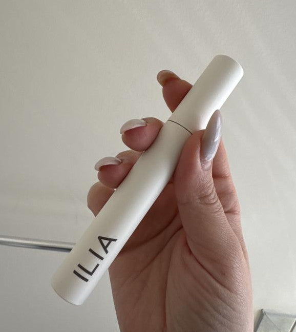 Lengthening Lash Mascara with Lash Care Ingredients - 2 Colors