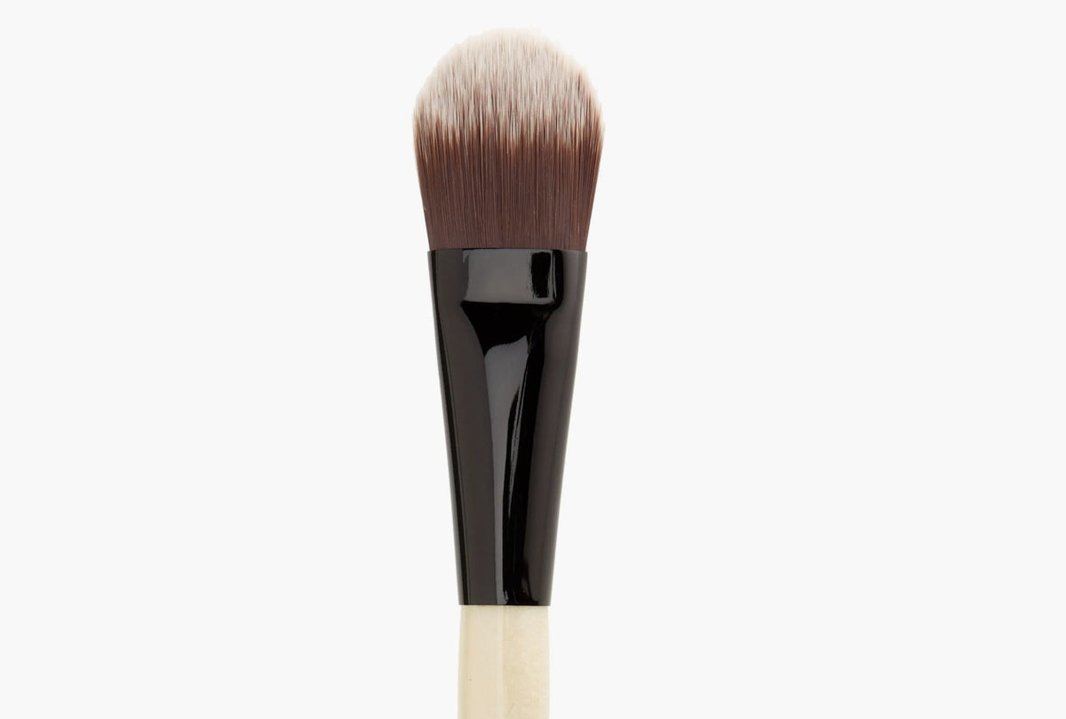 Foundation Brush by Bobbi Brown – Full-Size, New & Sealed