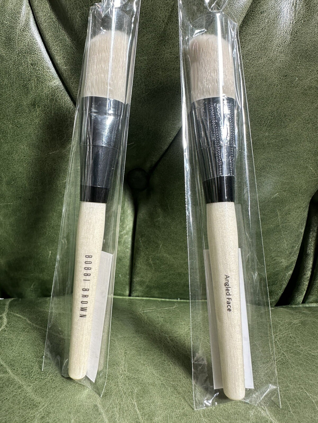 Angled Face Brush - Full Size, 100% Authentic Bobbi Brown Cosmetics