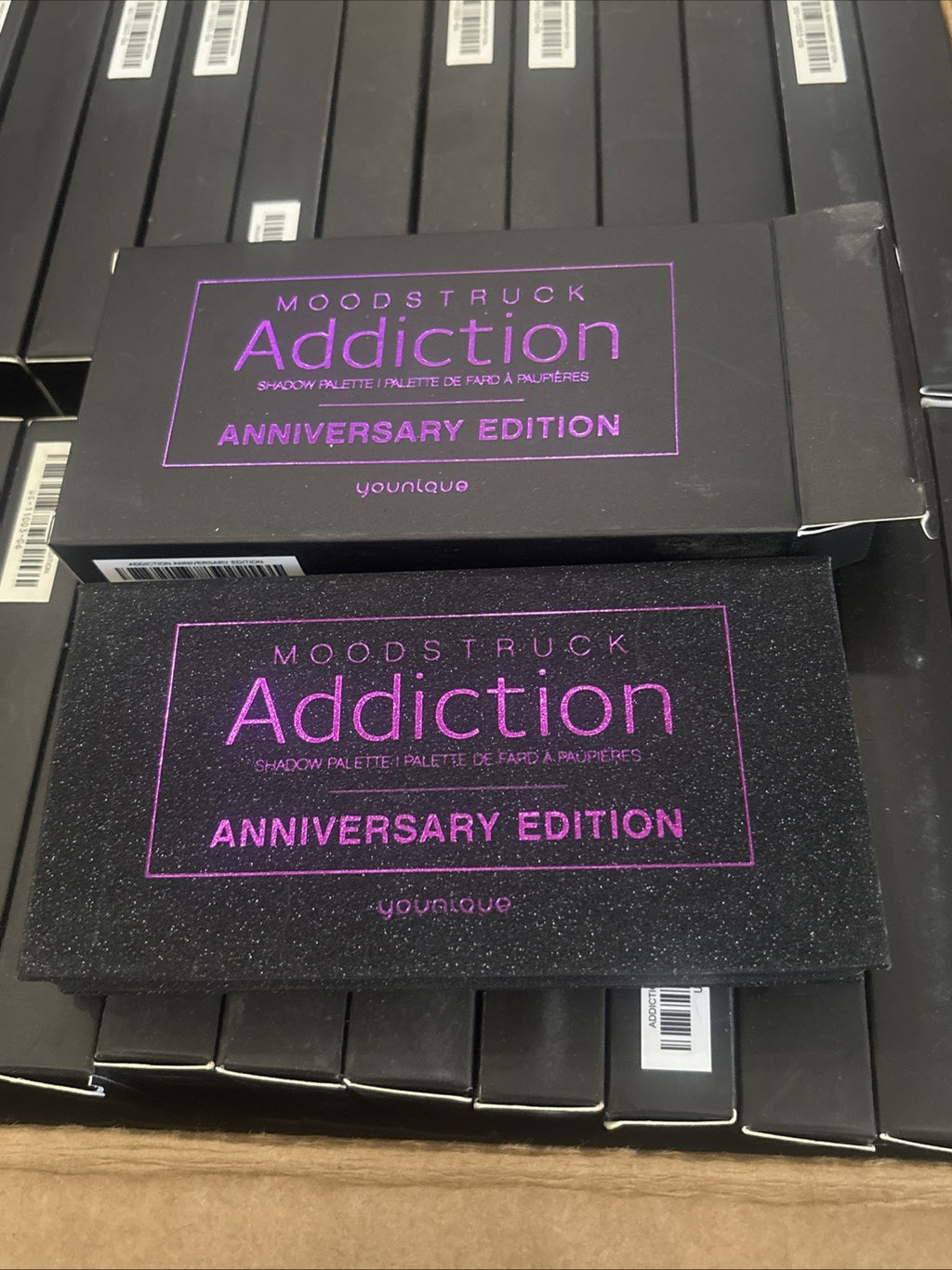 Younique Moodstruck Addiction Anniversary Eye Shadow Palette - Shimmer