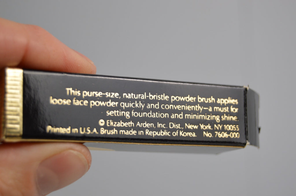 Elizabeth Arden Portable Powder Brush – Brand New NIB Face Makeup Tool