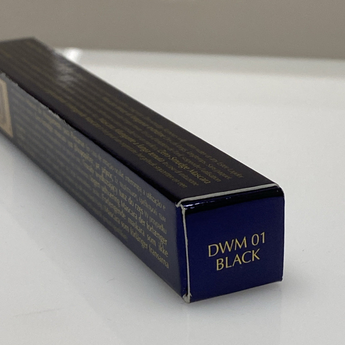 Estee Lauder Double Wear Zero-Smudge Lengthening Mascara – 01 Black, Full Size
