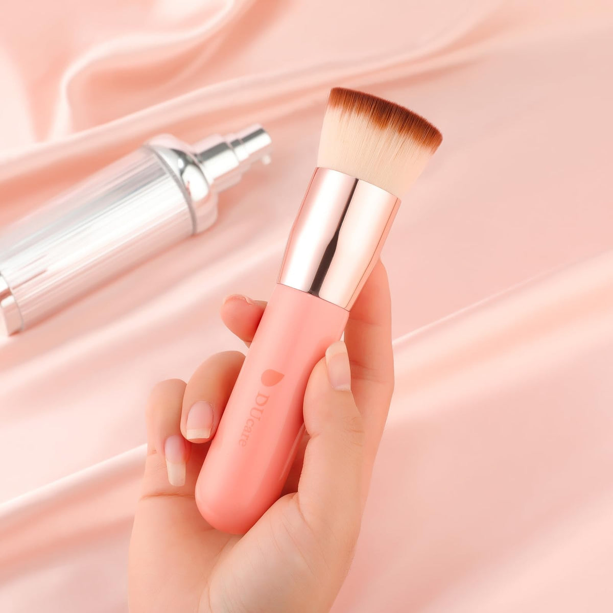 Flat Top Foundation Brush for Liquid Makeup - Dense Synthetic, Pink