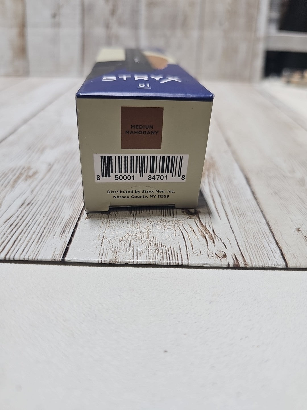 Men's Medium Mahogany Concealer Stick - 1.8g Facial Makeup Tool