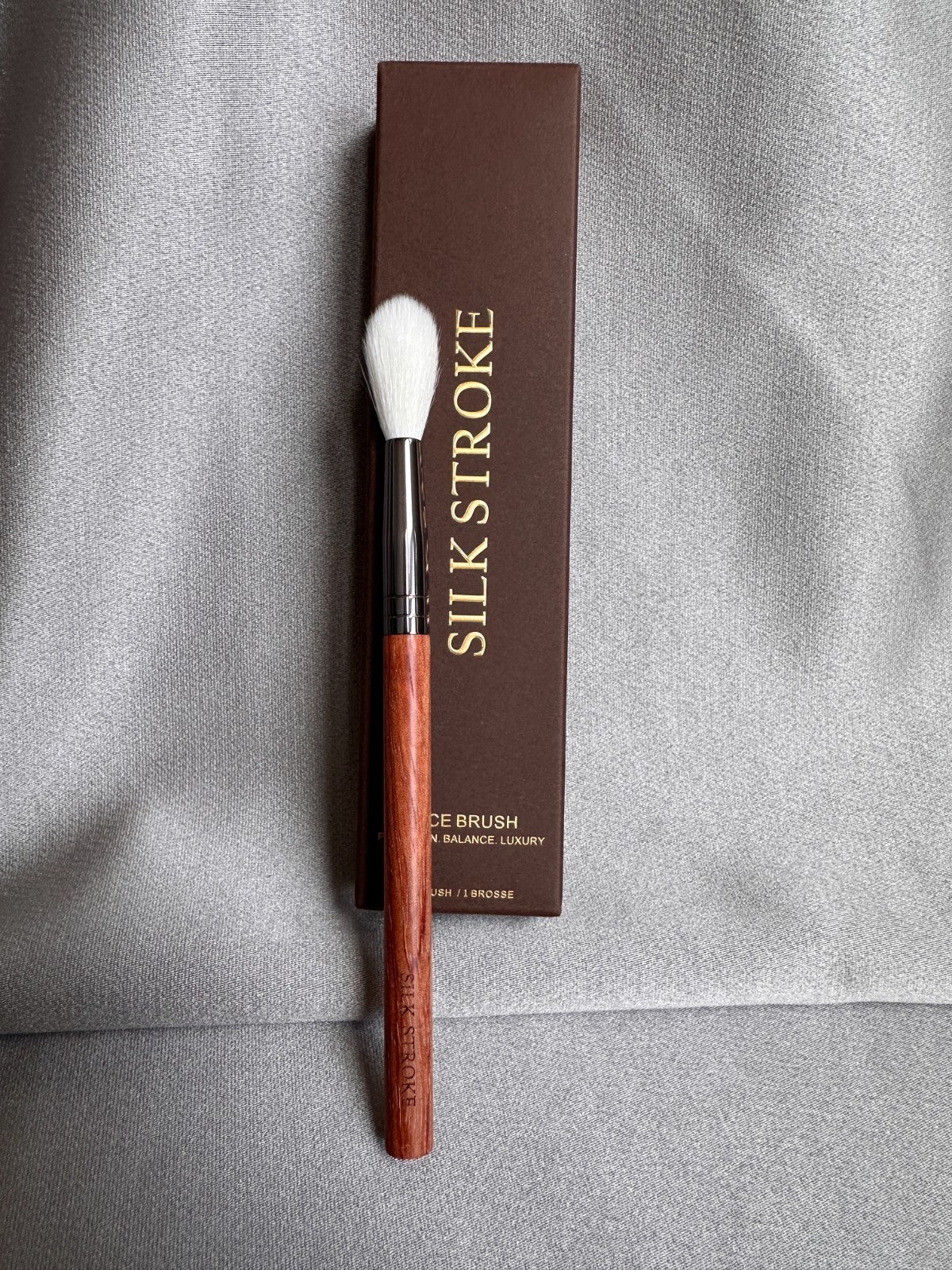Goat Hair Highlighter Contour Brush – Precision Face Makeup Tool