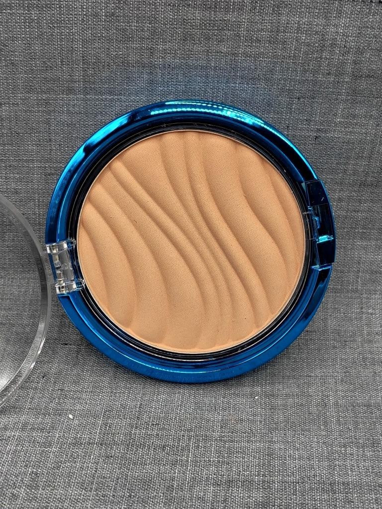 Mineral Wear Talc-Free Pressed Powder Beige - Flawless Airbrushing Finish