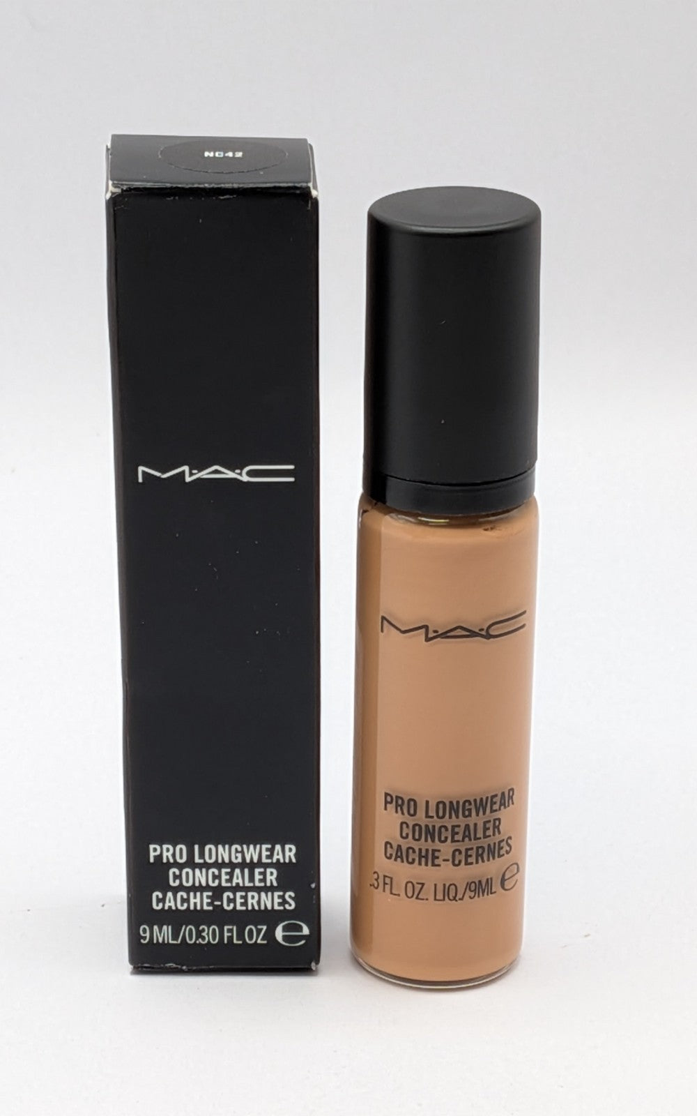 MAC Pro Longwear Concealer NC42