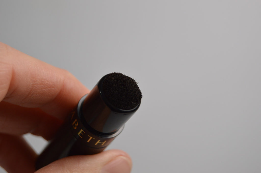 Elizabeth Arden Portable Powder Brush – Brand New NIB Face Makeup Tool