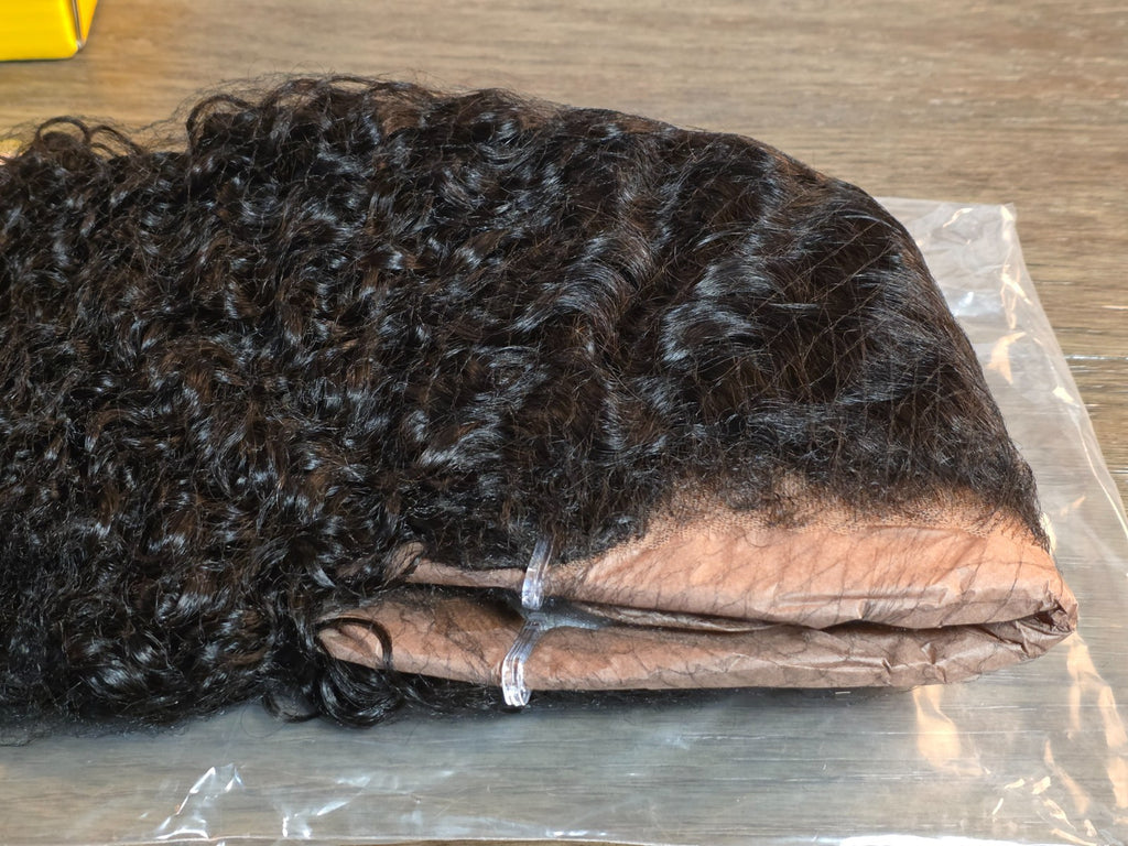 20 Inch Jerry Curly Lace Wig with 7x5 Lace Area and Accessories - Black