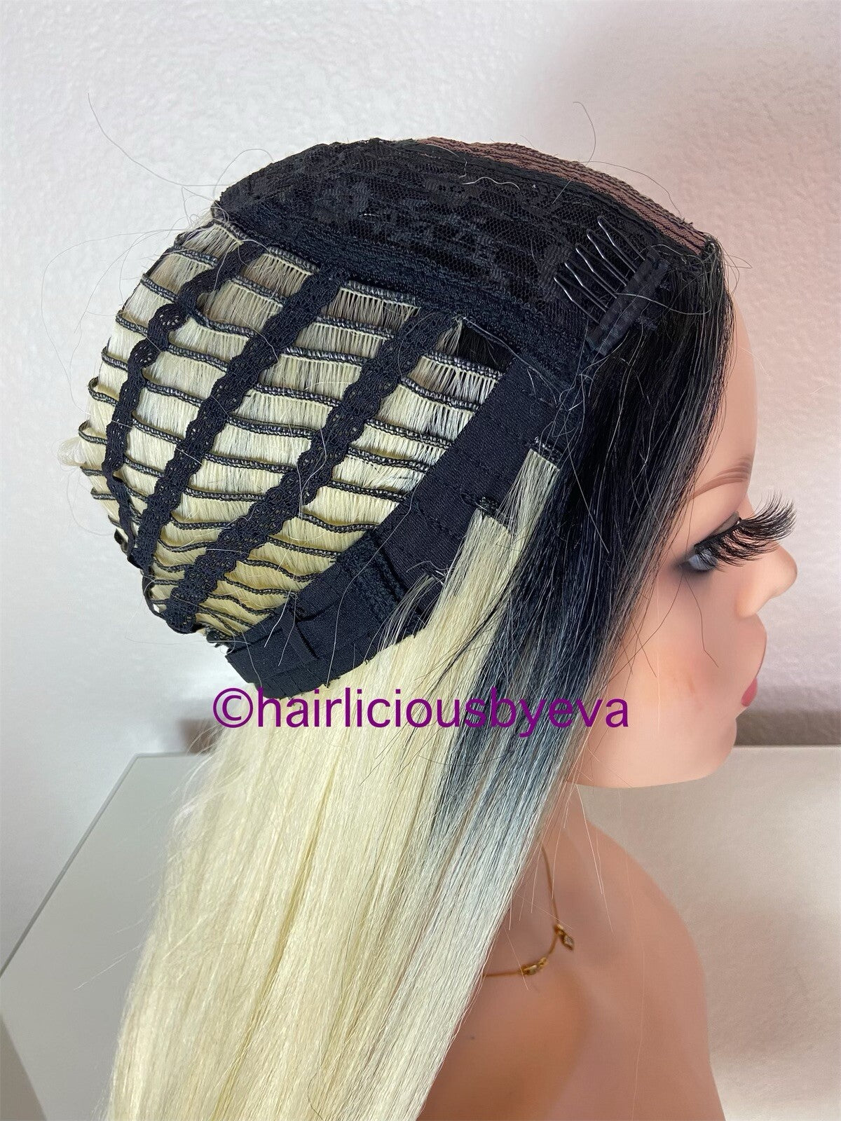 Long Blonde Ombré Wigs 32 Inch Middle Part Heat-Resistant Synthetic Hair