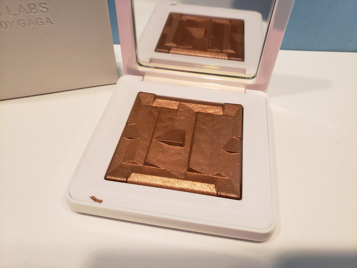 Bio-Radiant Gel-Powder Highlighter in Bronzite | Haus Labs by Lady Gaga