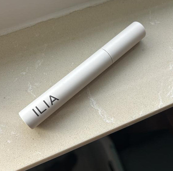 Lengthening Lash Mascara with Lash Care Ingredients - 2 Colors