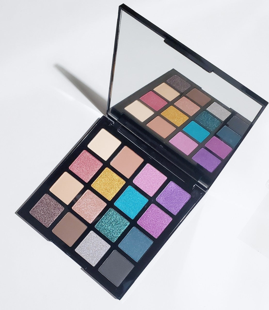 16 Color Eyeshadow Palette for Makeup & Creative Looks