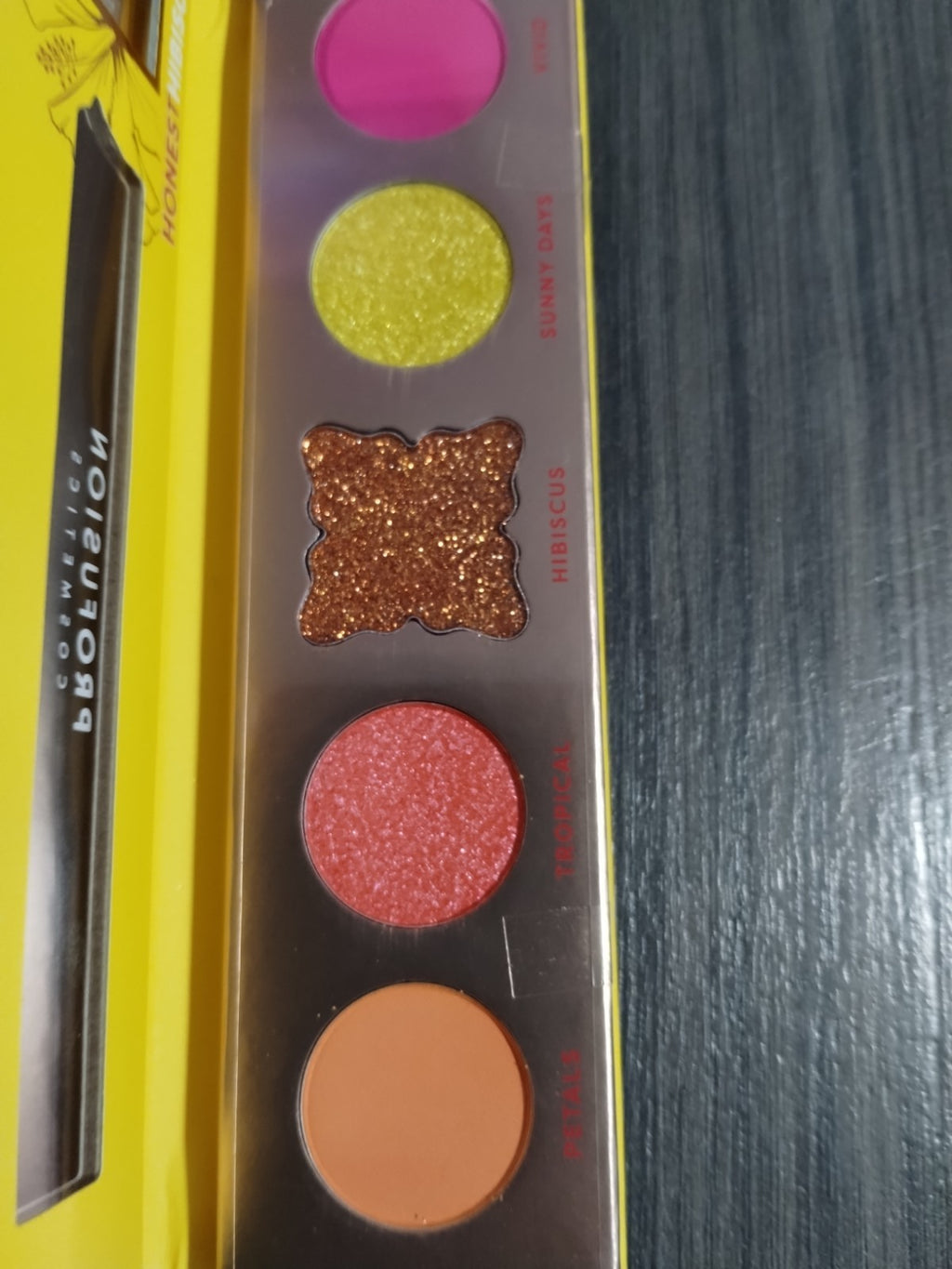 Eyeshadow Palette 5 Shades - Honest Hibiscus Color Collection