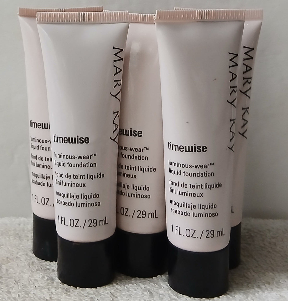 Liquid Foundation for Normal to Dry Skin - Multiple Shades