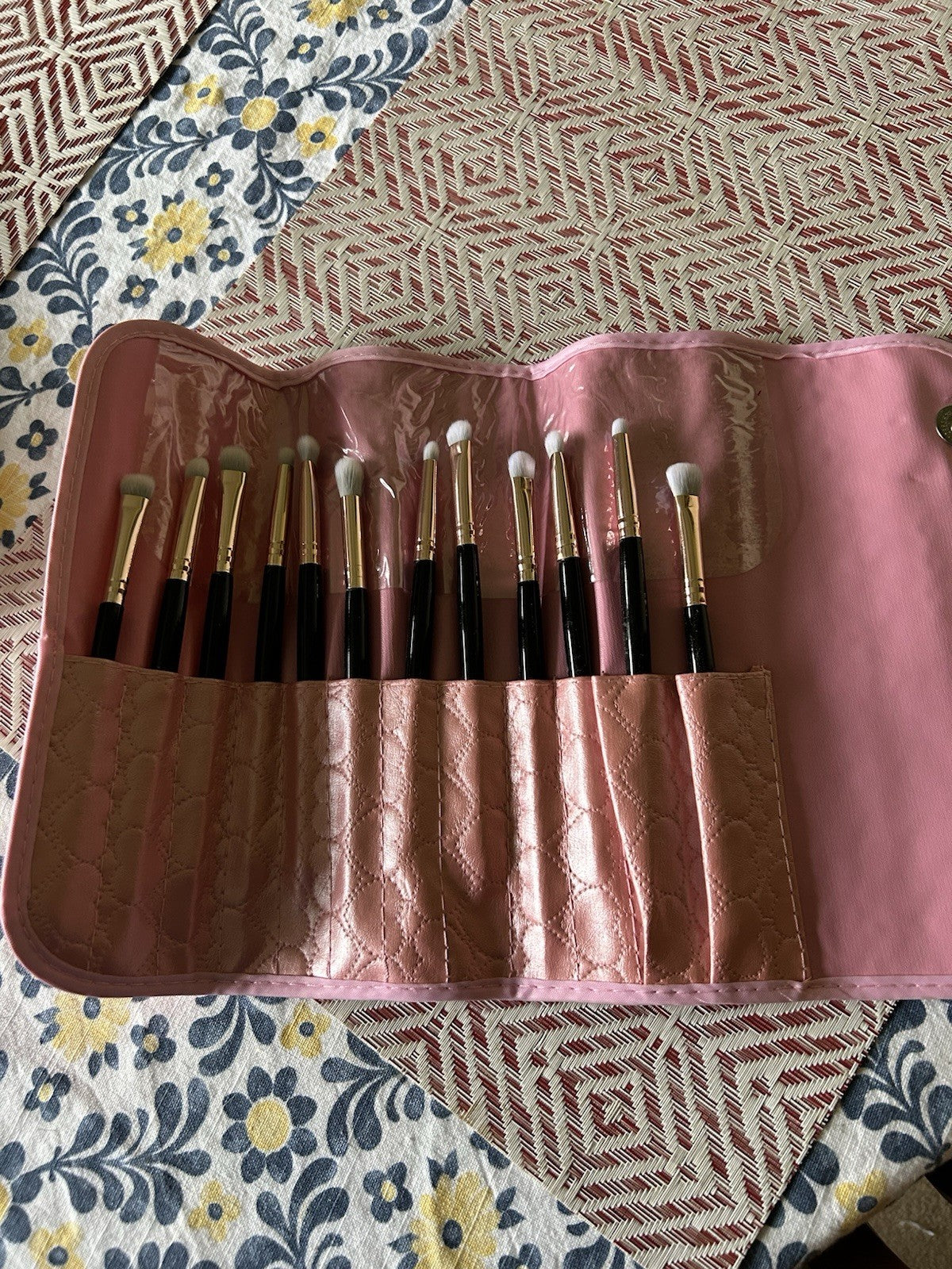 12-Piece Professional Makeup Brush Set with Quilted Carrying Case