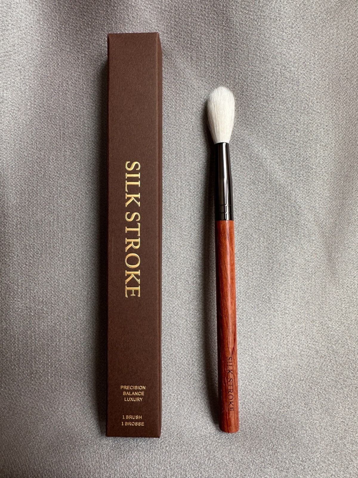 Goat Hair Highlighter Contour Brush – Precision Face Makeup Tool