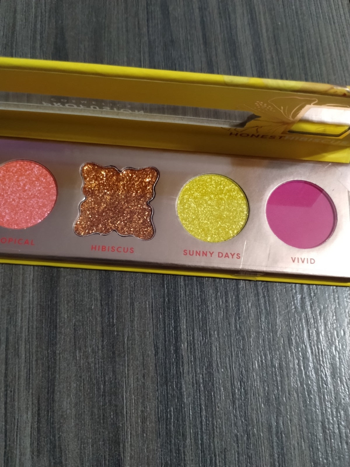 Eyeshadow Palette 5 Shades - Honest Hibiscus Color Collection
