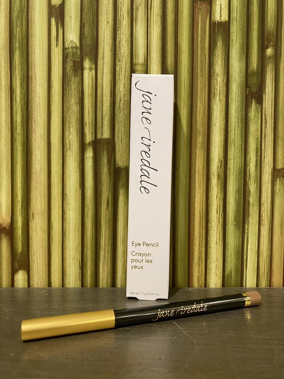 Waterproof Makeup Pencil for Eyes - Multiple Colors, Long-Lasting Eyeliner & Brow Tool