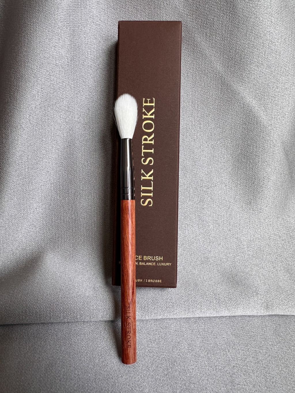 Goat Hair Highlighter Contour Brush – Precision Face Makeup Tool