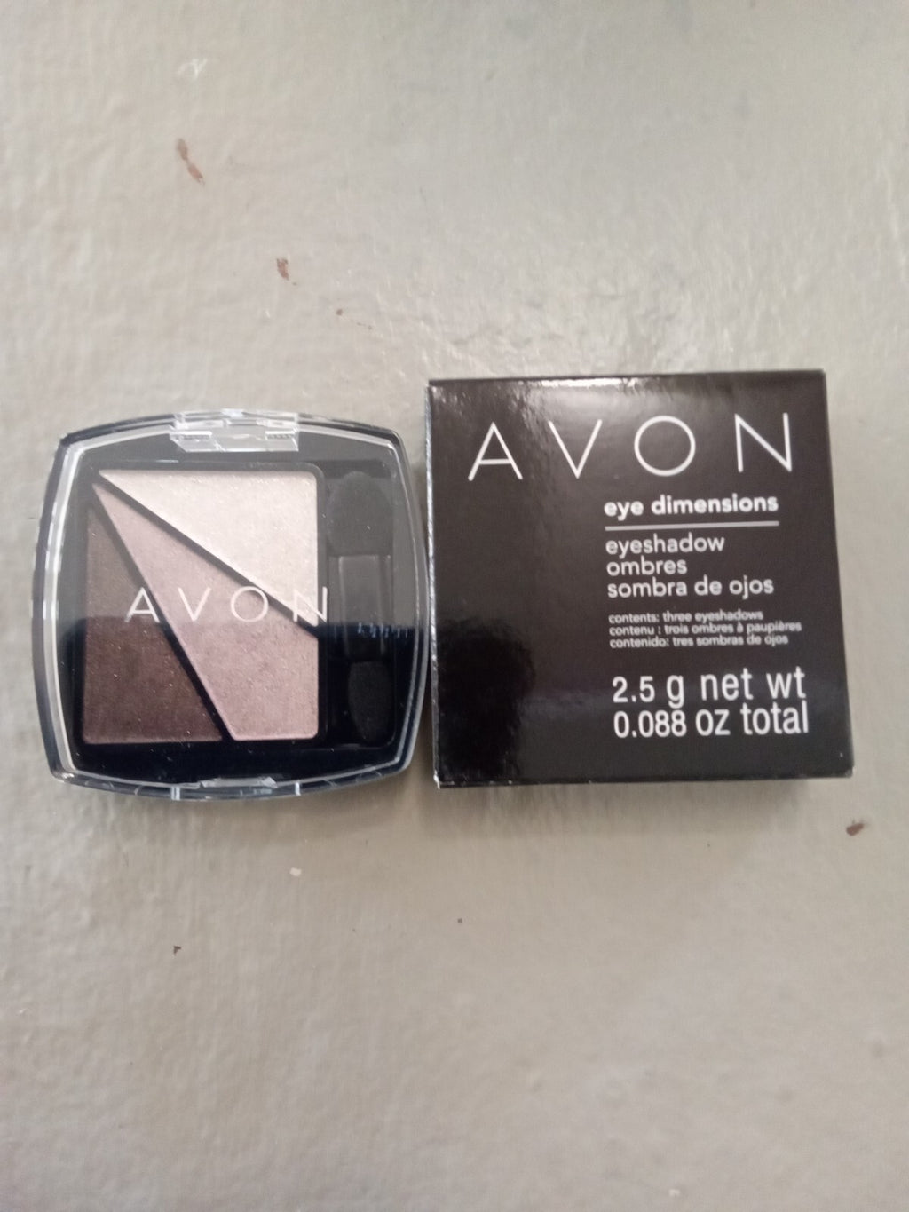 Eye Dimension Eyeshadow - Neutral Haze, Single Eye Makeup