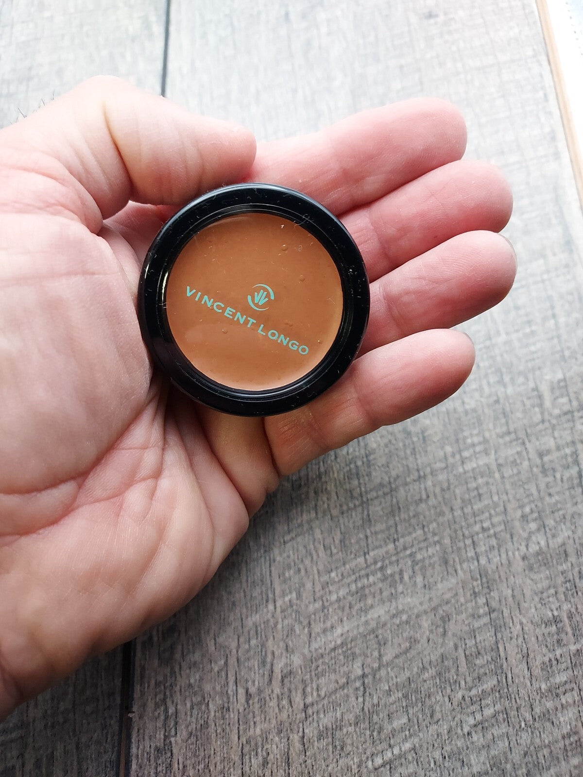 Vincent Longo Creme Concealer Sienna #5 - Face Makeup for Flawless Skin