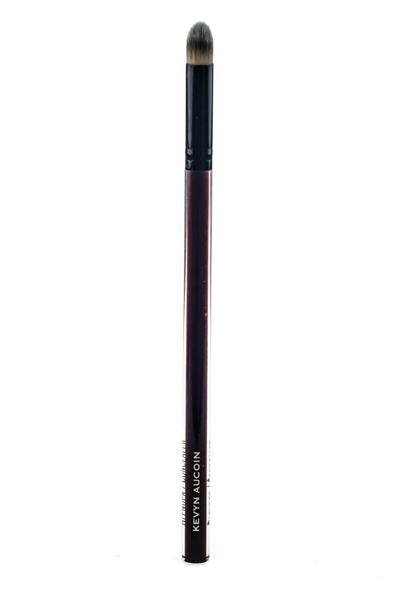 Kevyn Aucoin Blender/Concealer Brush