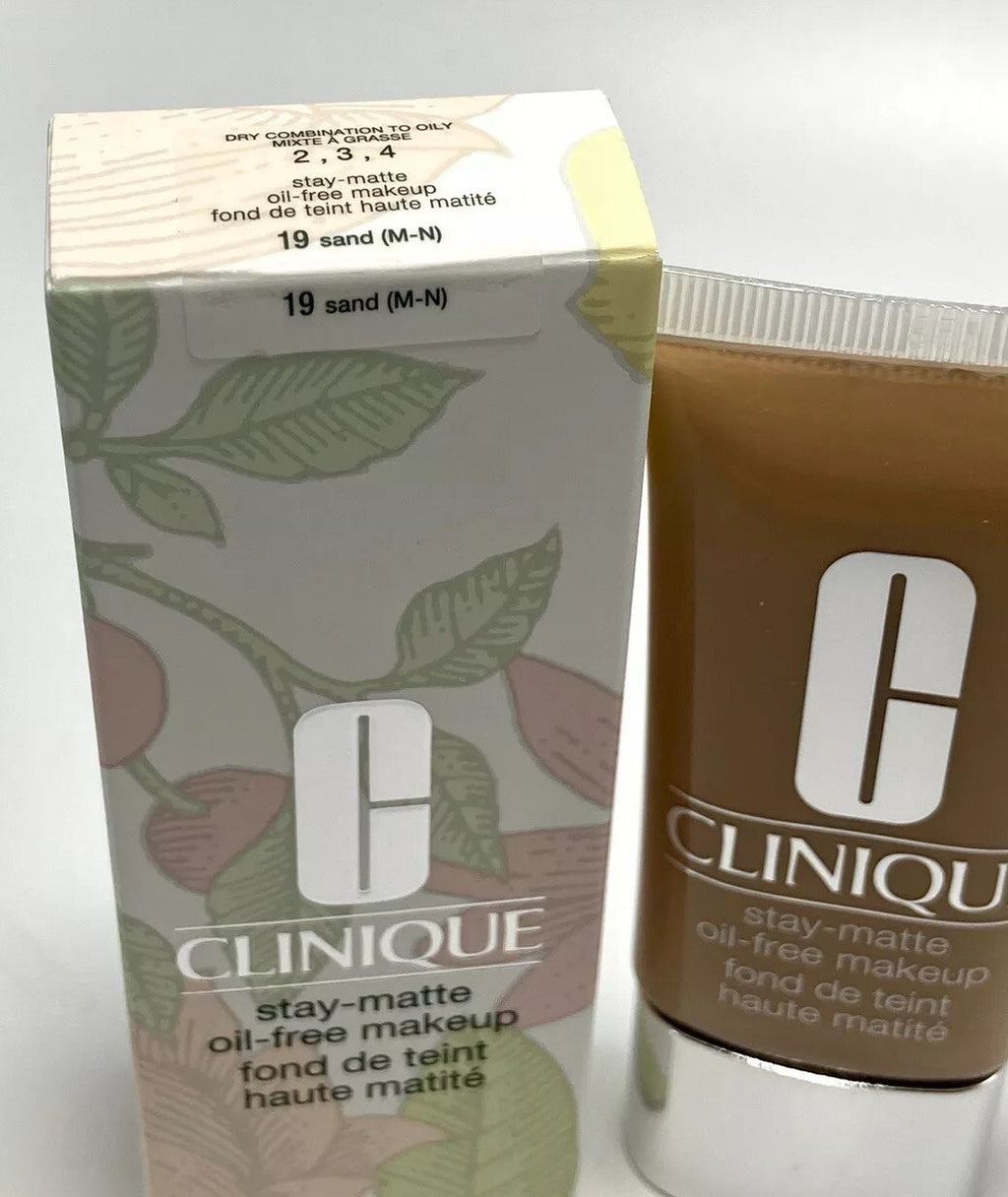 Clinique Stay Matte Oil-Free Foundation 1oz Sand 19 - Face Makeup