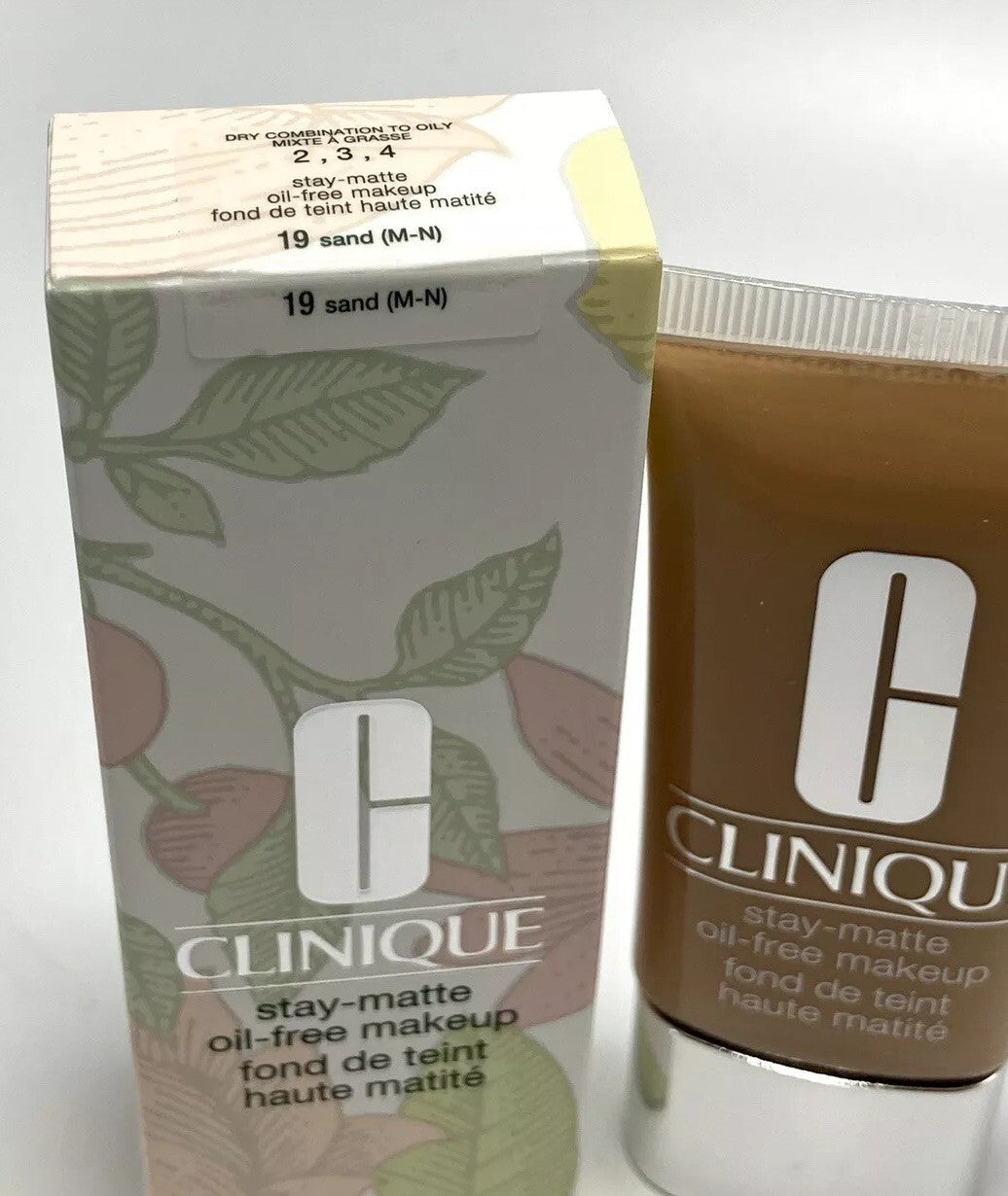 Clinique Stay Matte Oil-Free Foundation 1oz Sand 19 - Face Makeup