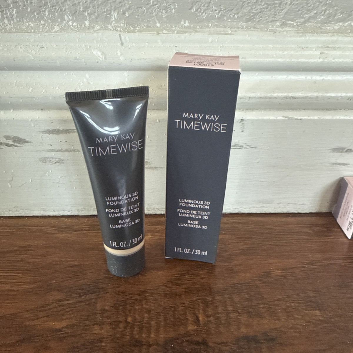 Mary Kay Timewise Luminous 3D Foundation Beige W 100
