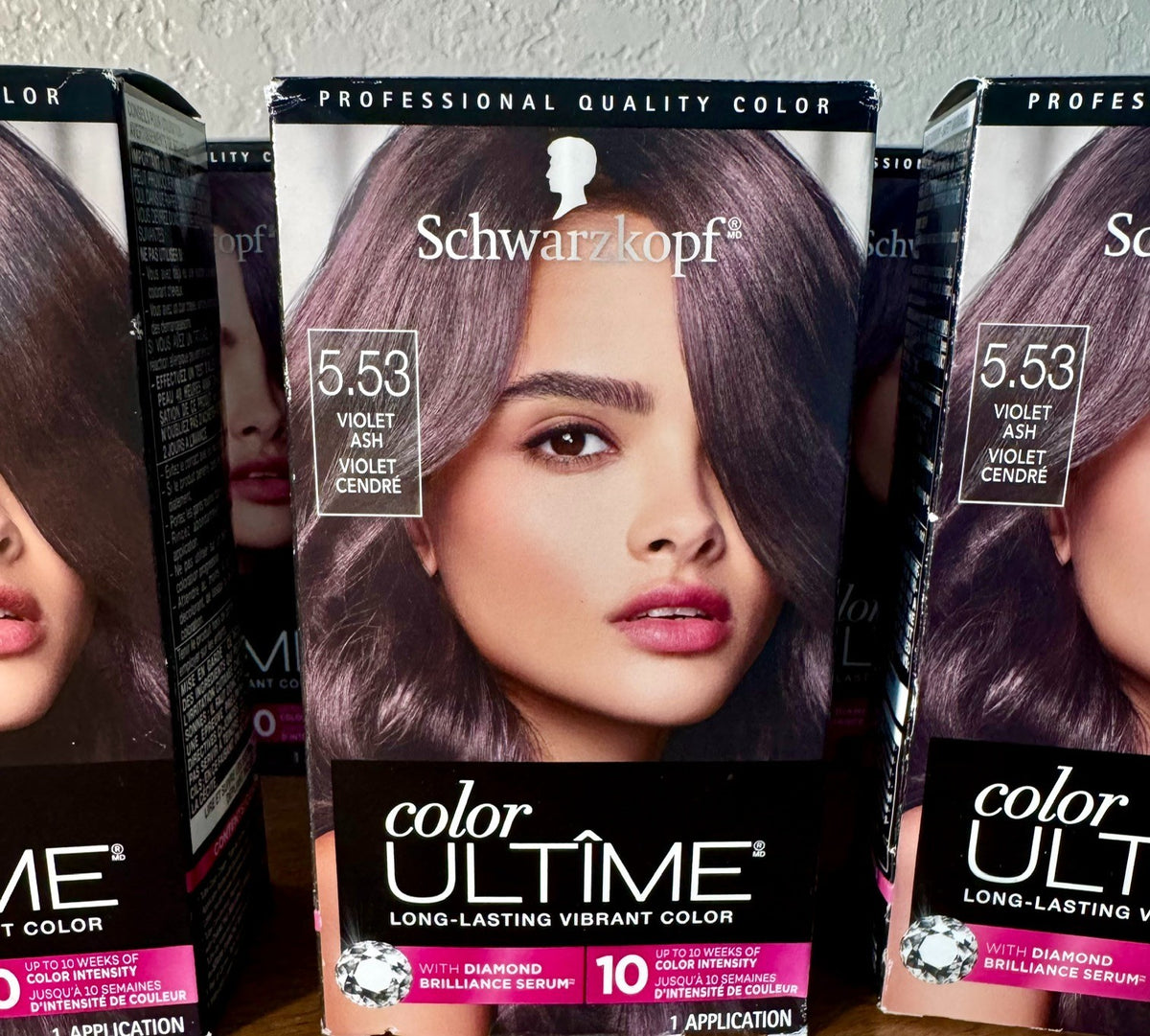 Schwarzkopf Color Ultime Violet Ash Hair Dye - Long Lasting Vibrant Color Pack