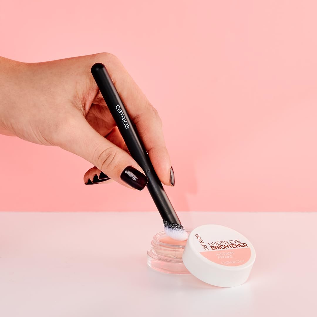 Angled Under Eye Concealer Brush for Precise Blending Makeup Tool