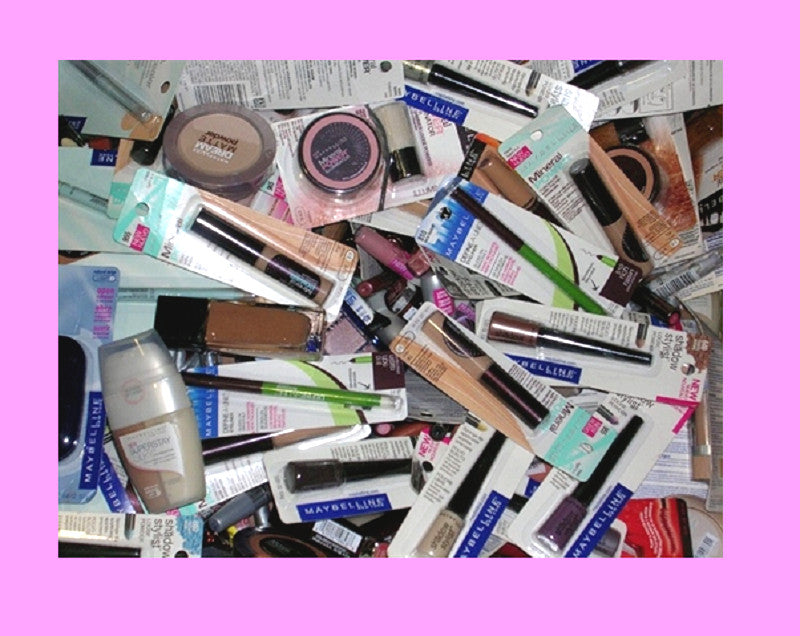 15-Piece Makeup and Skincare Gift Set with Bag - Random Assorted Beauty Products