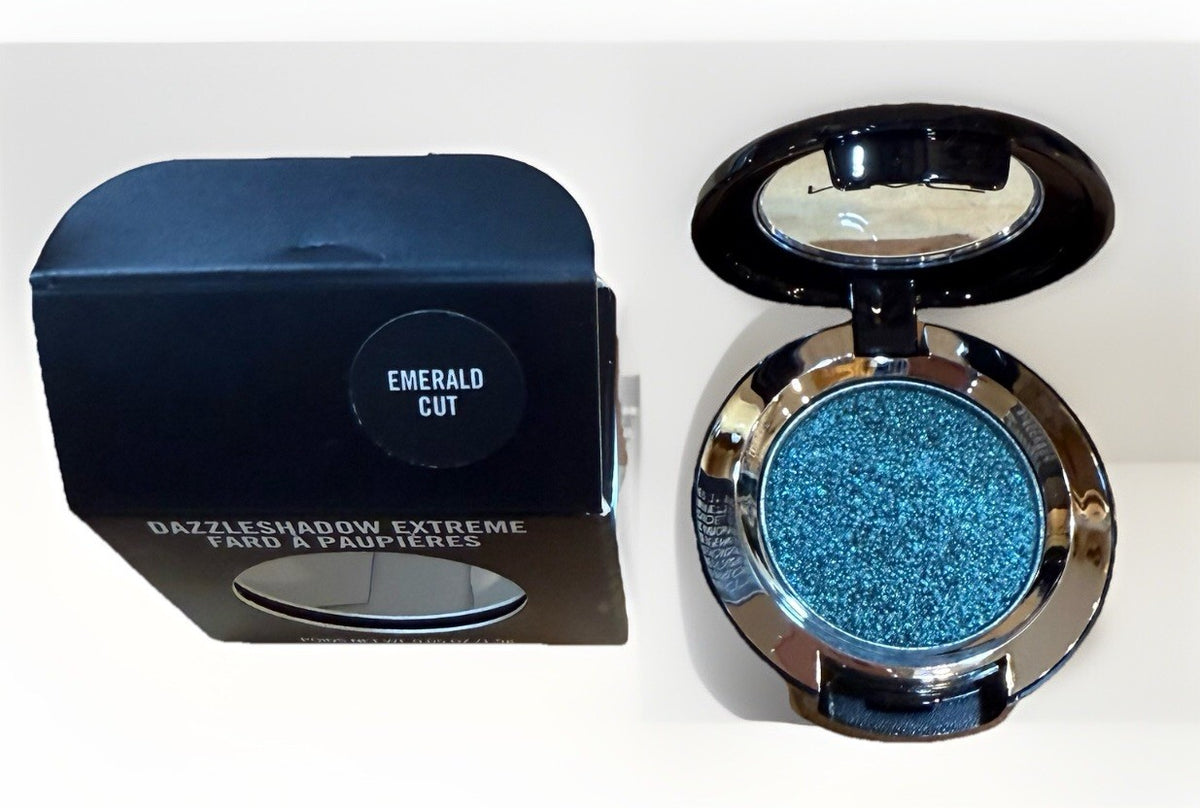 Dazzleshadow Extreme Eyeshadow Emerald Cut - MAC 0.05 oz / 1.5 g, New In Box