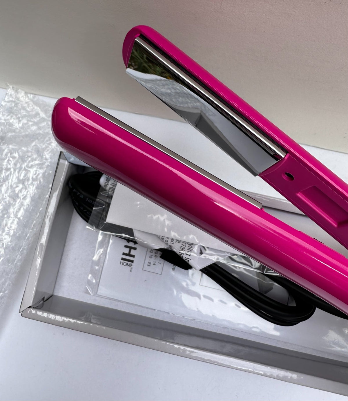 CHI Smart Titanium Ceramic Travel Iron Pink 3/4-Inch Plates CS1183