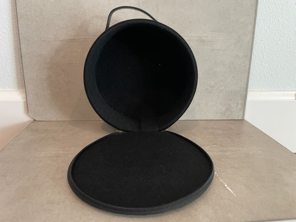 MAC Round Shimmer Eyeshadow Travel Case 2025 Holiday Bag