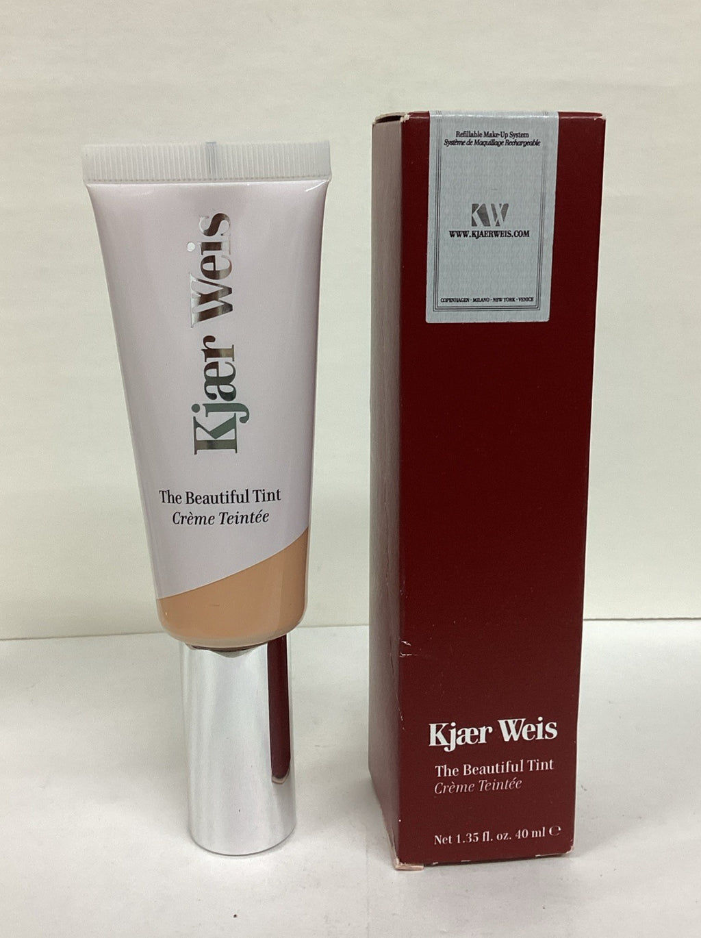 Kjaer Weis The Beautiful Tint F4 Moisturizer 1.35 oz
