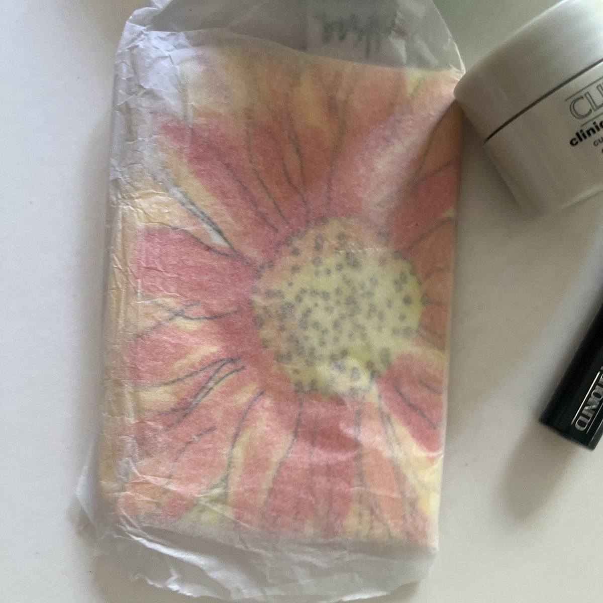 Clinique Makeup Gift Set - Vintage Spring 2016 7-Piece Includes Makeup Bags