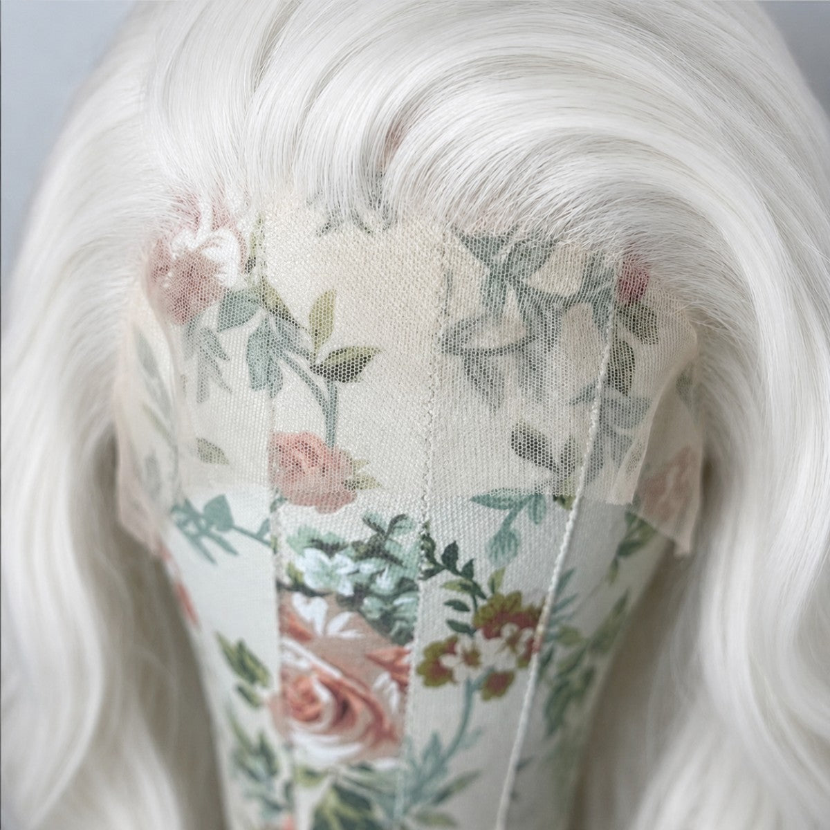 White Synthetic Lace Front Wig 13x4 Wavy Long Wearable Hair
