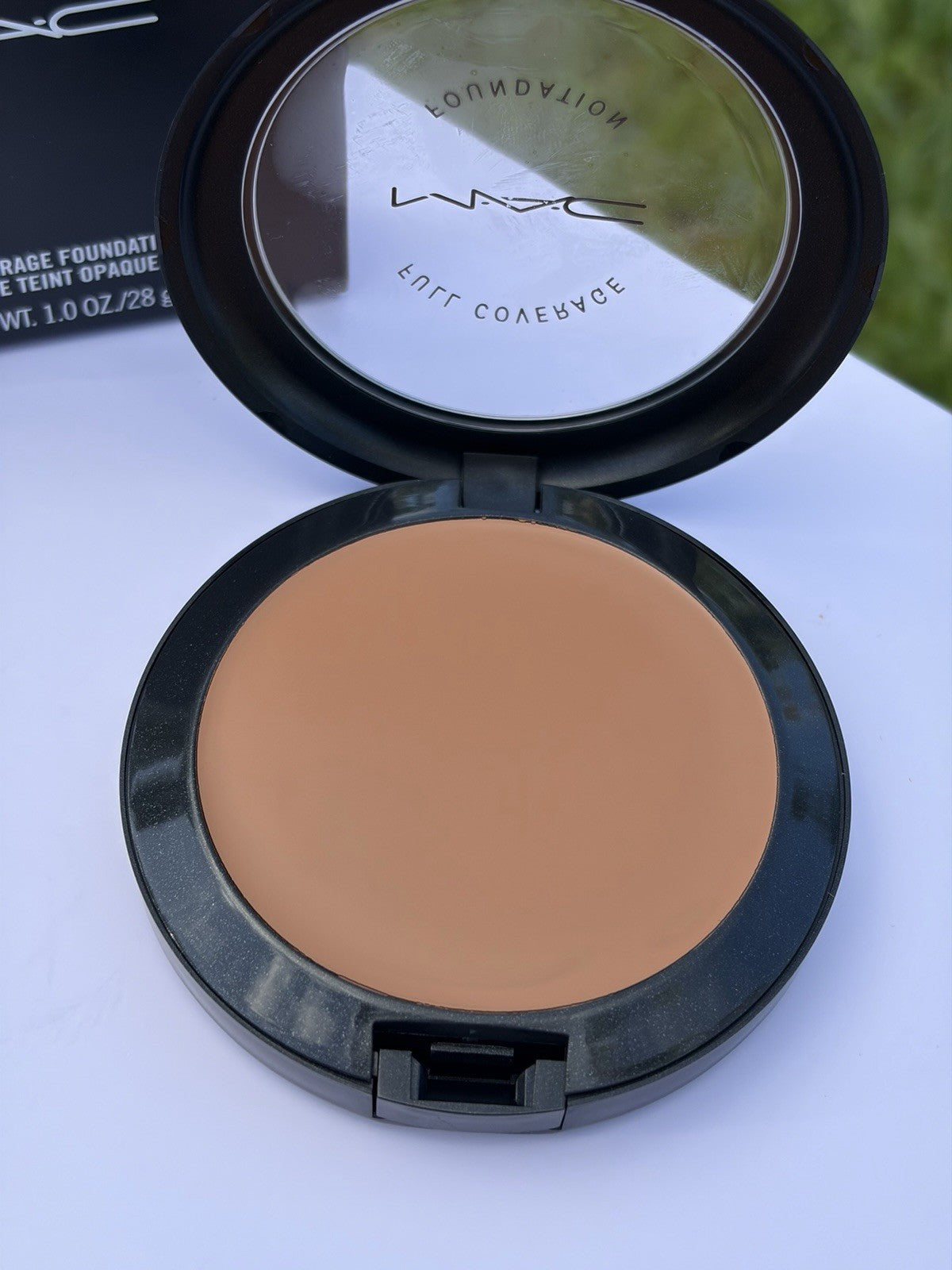 MAC Full Coverage Foundation Creamy Compact NW35 – 1oz, New in Box