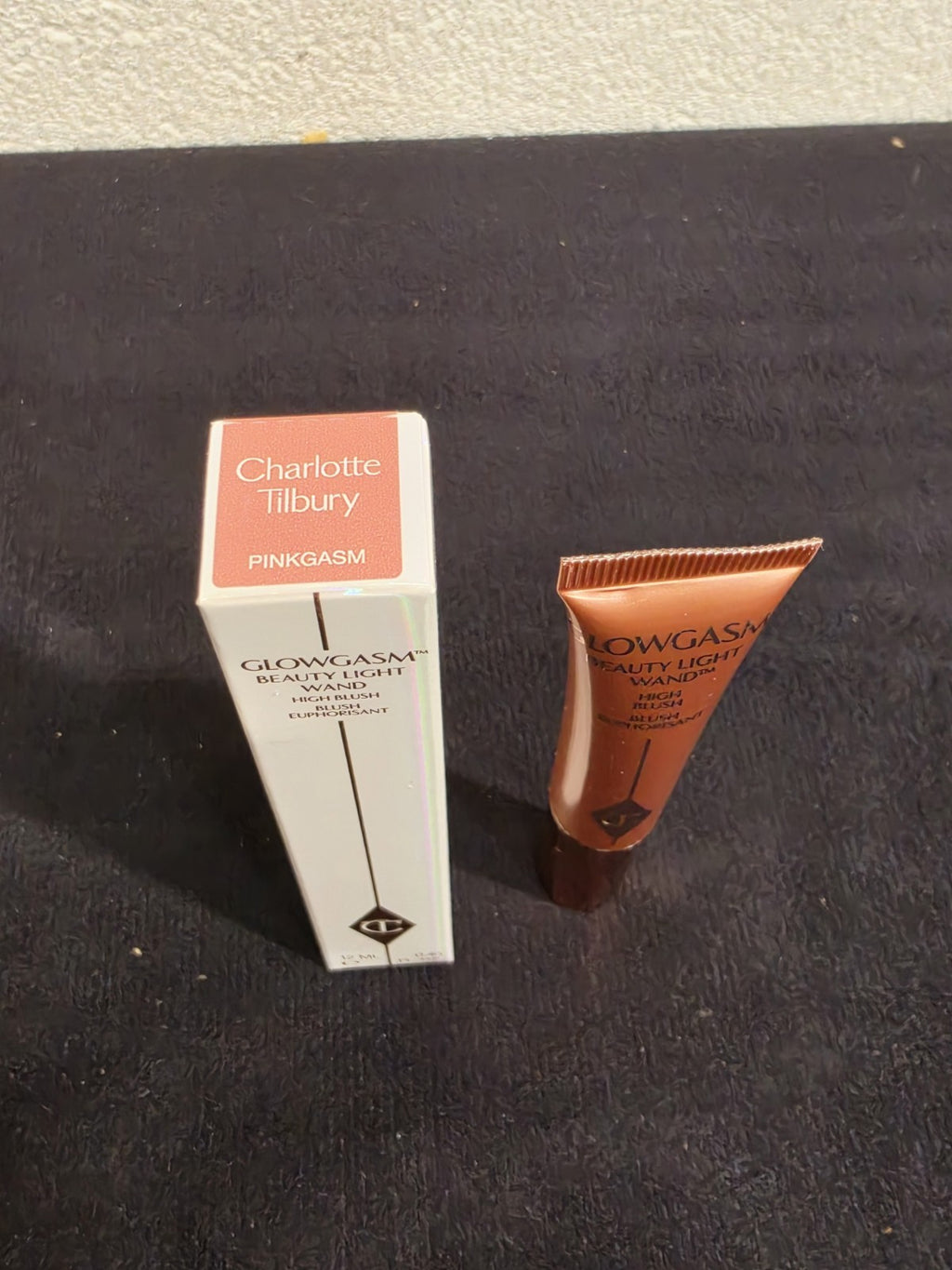 Charlotte Tilbury Glowgasm Light Wand Pinkgasm 12ml Highlight & Blush