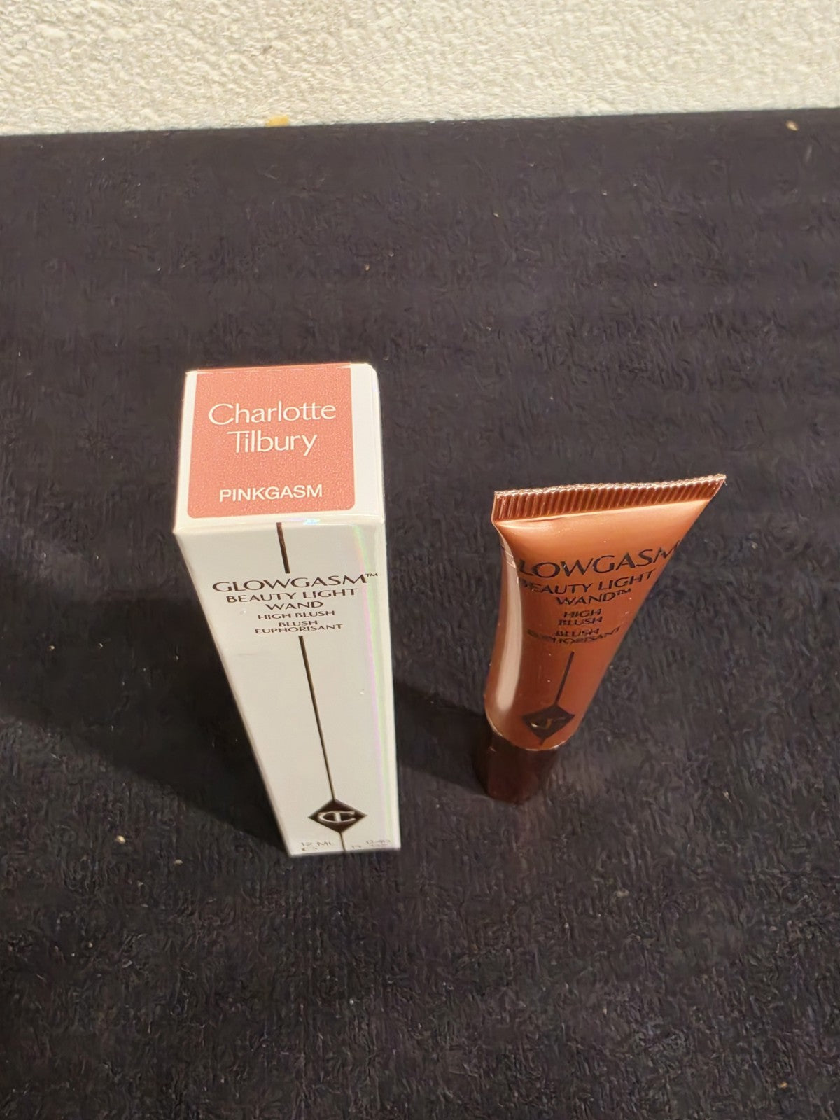 Charlotte Tilbury Glowgasm Light Wand Pinkgasm 12ml Highlight & Blush