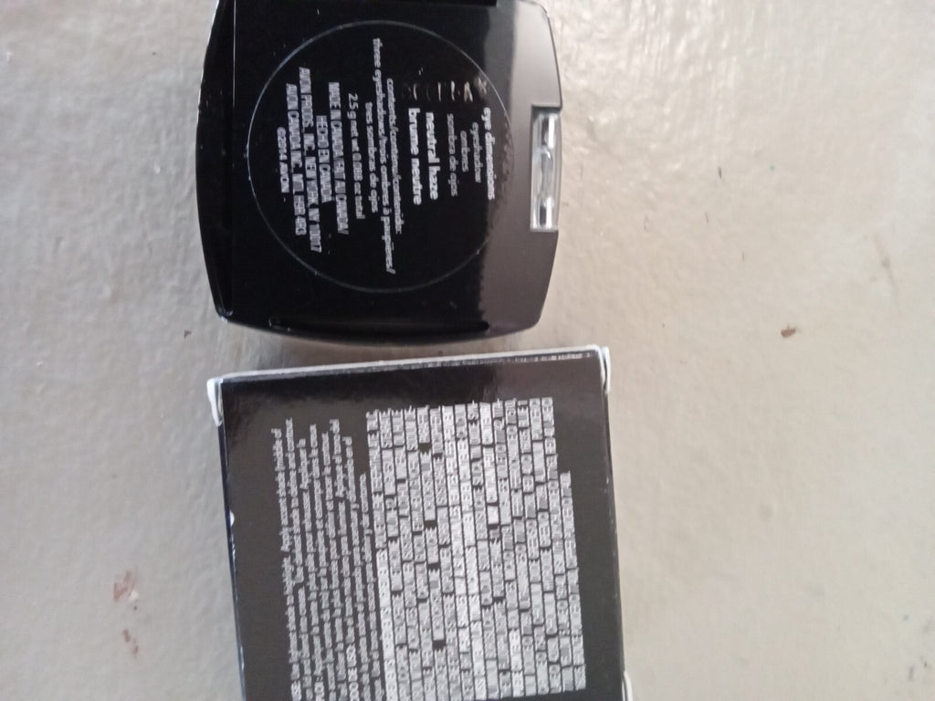 Eye Dimension Eyeshadow - Neutral Haze, Single Eye Makeup