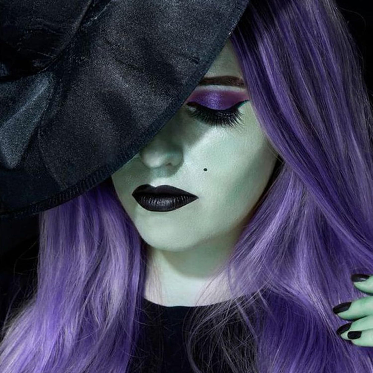 Long-Lasting Matte Lipstick with Gothic & Halloween Colors - Non-Stick Lip Gloss