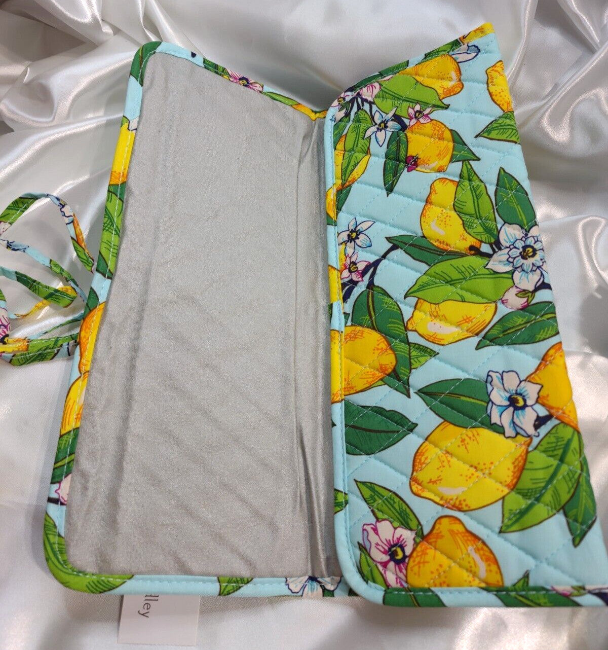 Heat-Resistant Curling Iron & Flat Iron Cover with Zippered Pocket - Lemon Grove Pattern