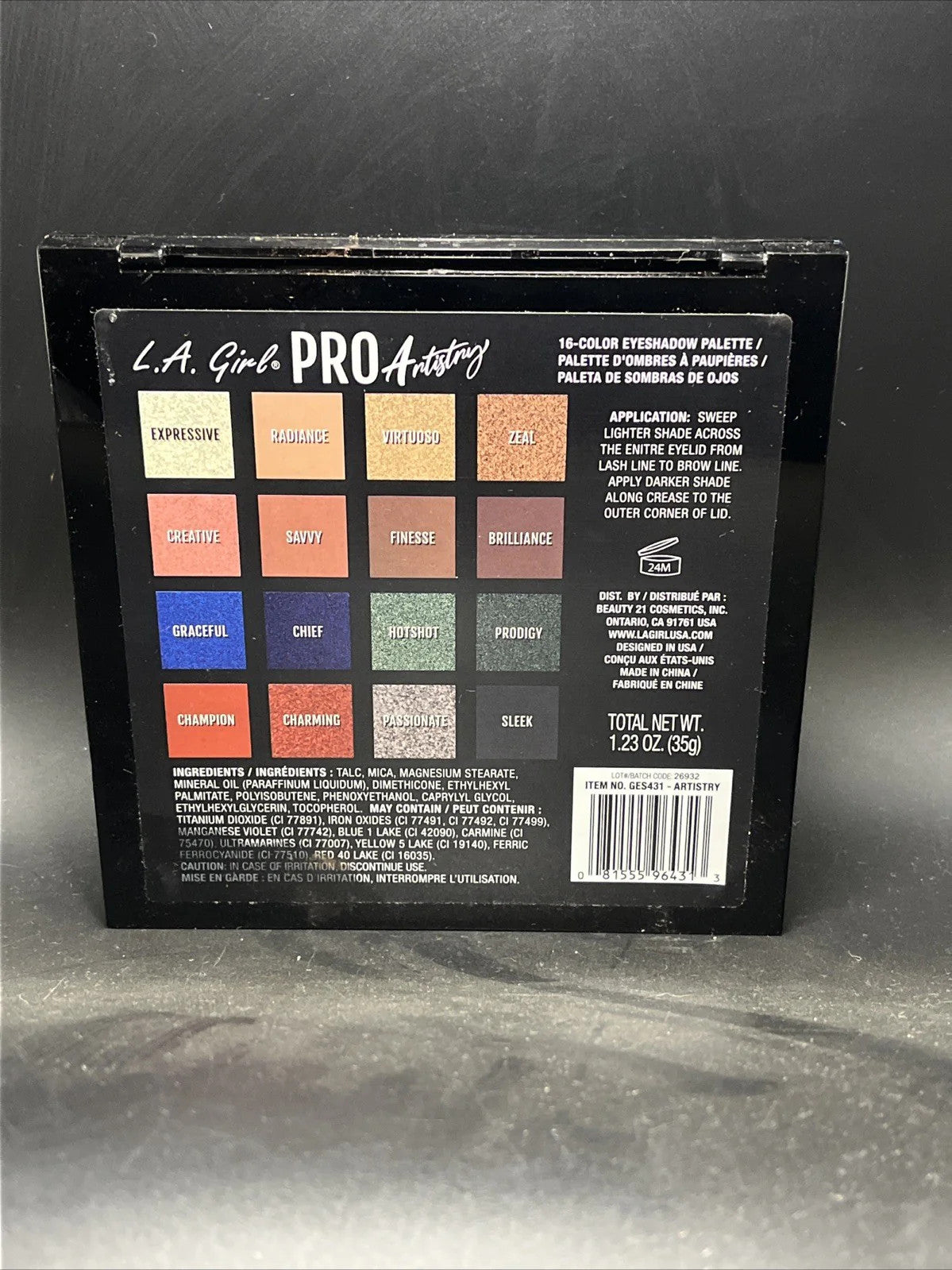 16-Color Eyeshadow Palette for Makeup Artists and Beauty Enthusiasts
