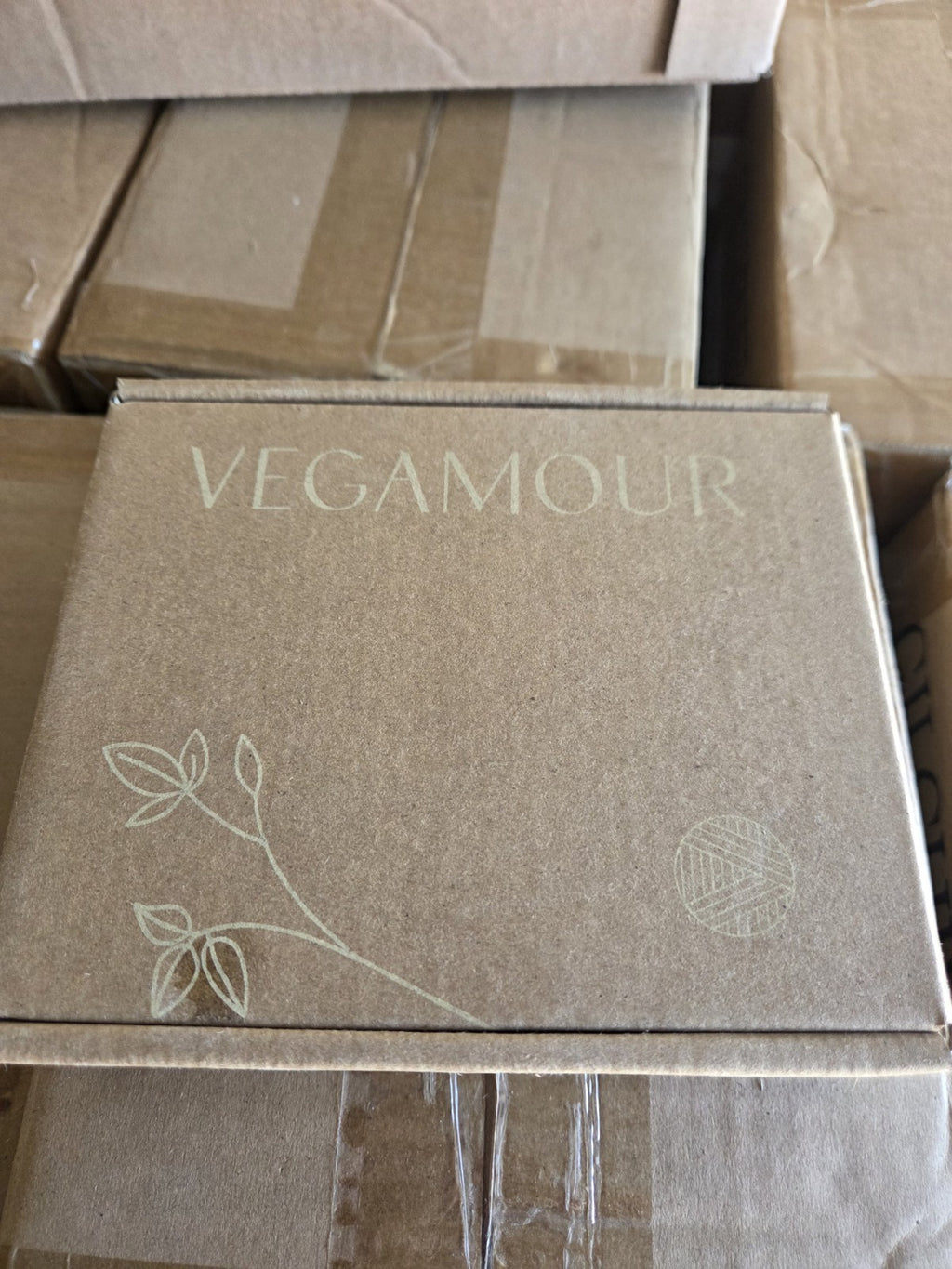 Vegamour Gro Hair Serum - Sealed 30ml Nourishing Hair Treatment